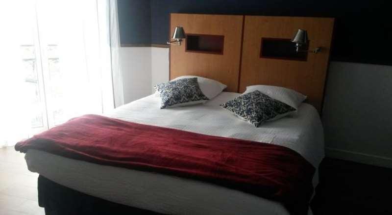Brit Hotel De Paris Saint-Jean-De-Luz Pokoj fotografie